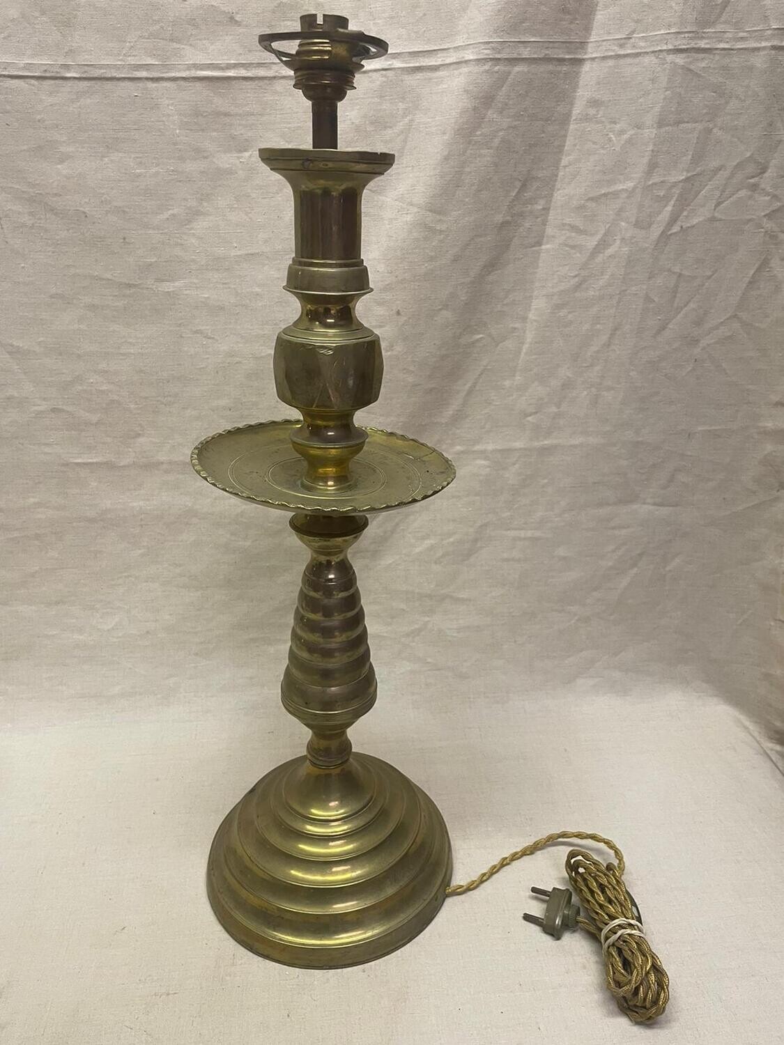 Lampe en métal doré - H 55 cm