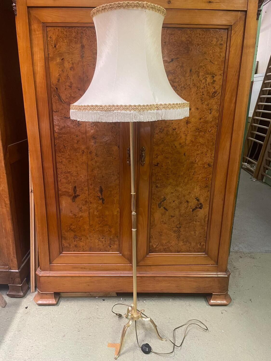 Magnifique lampe doré avec abajour couleur crème - 180 cm