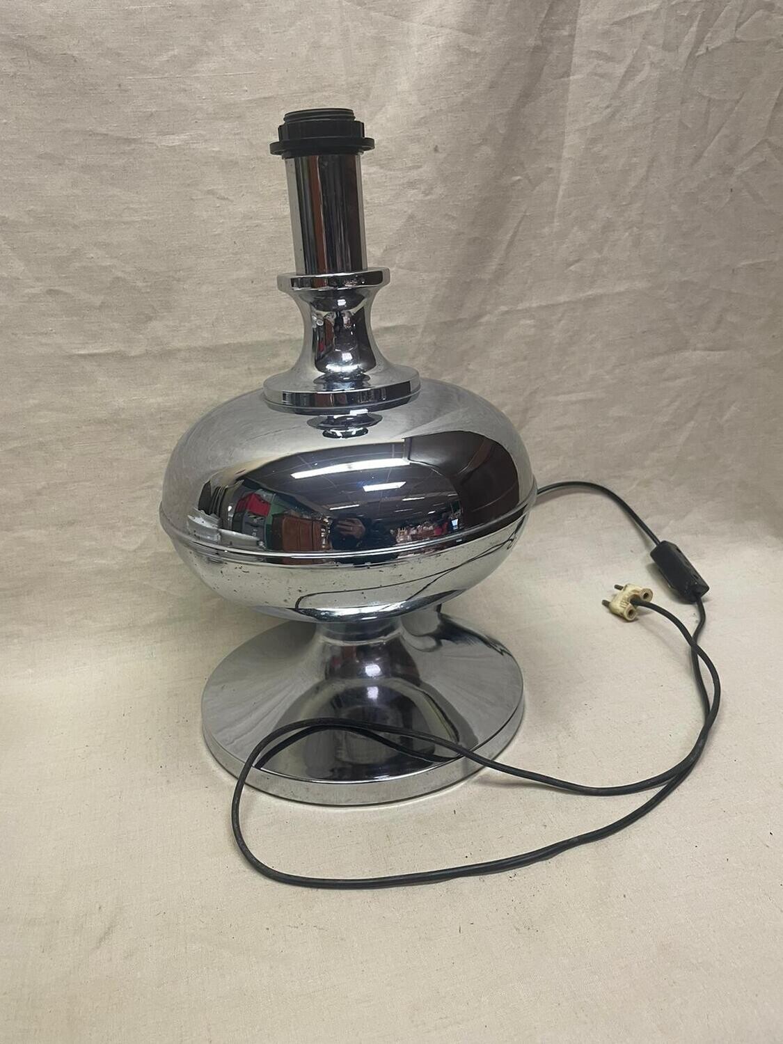 Lampe en métal chromé - H 38 cm