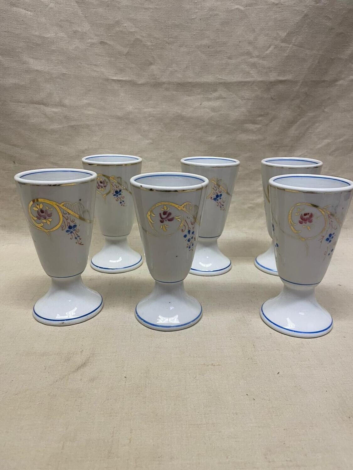 6 Magnifiques anciens mazagrans à décor floral - 14 cm