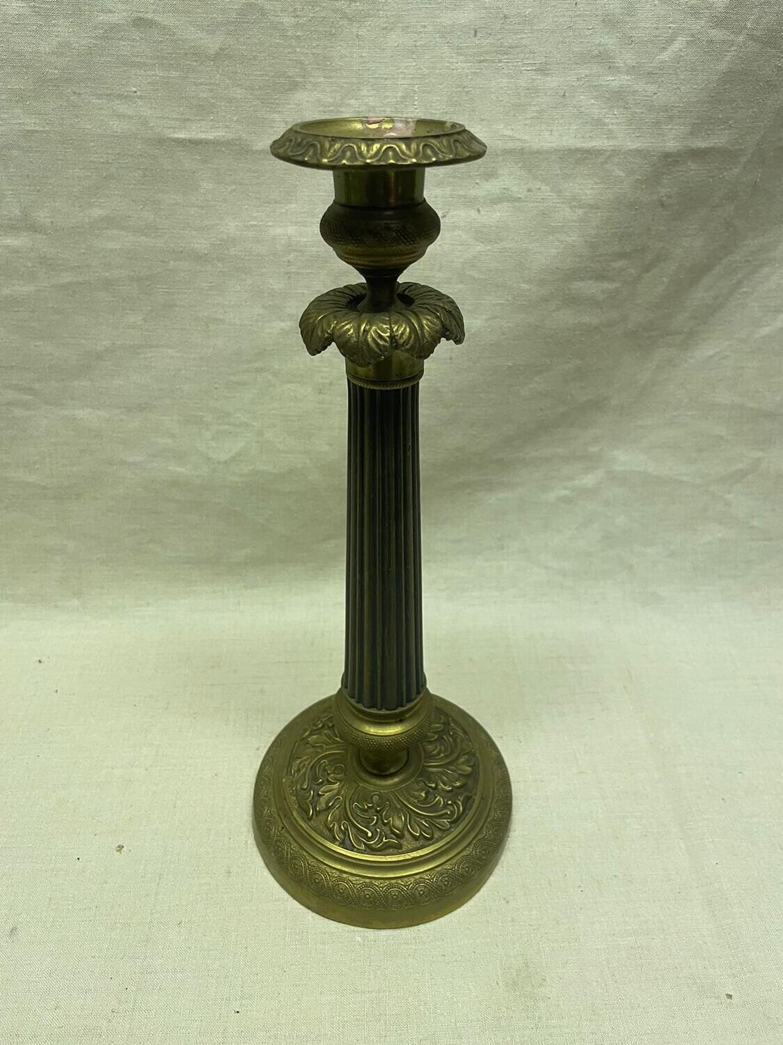 Bougeoir en  bronze Restauration - 28,5 cm