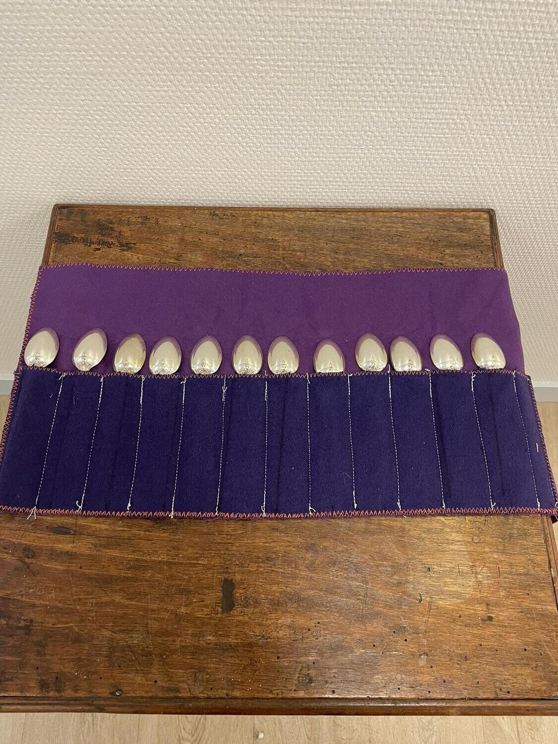 Ensemble de 12 cuillières