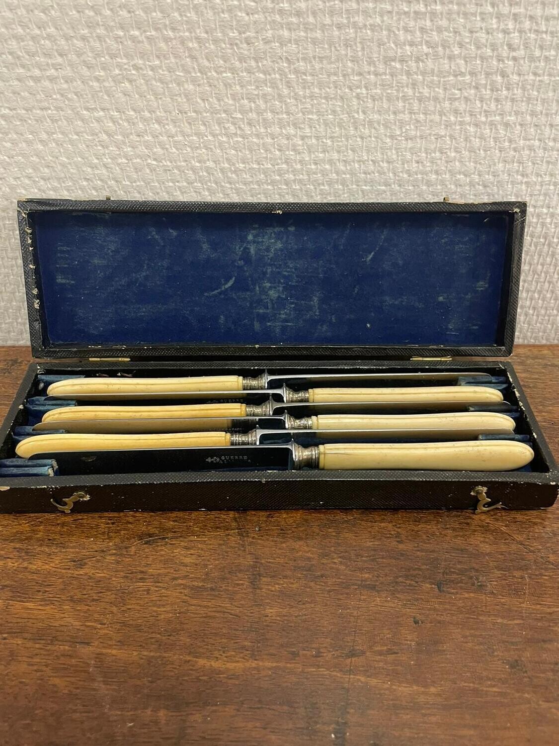 Ecrin à 6 couteaux