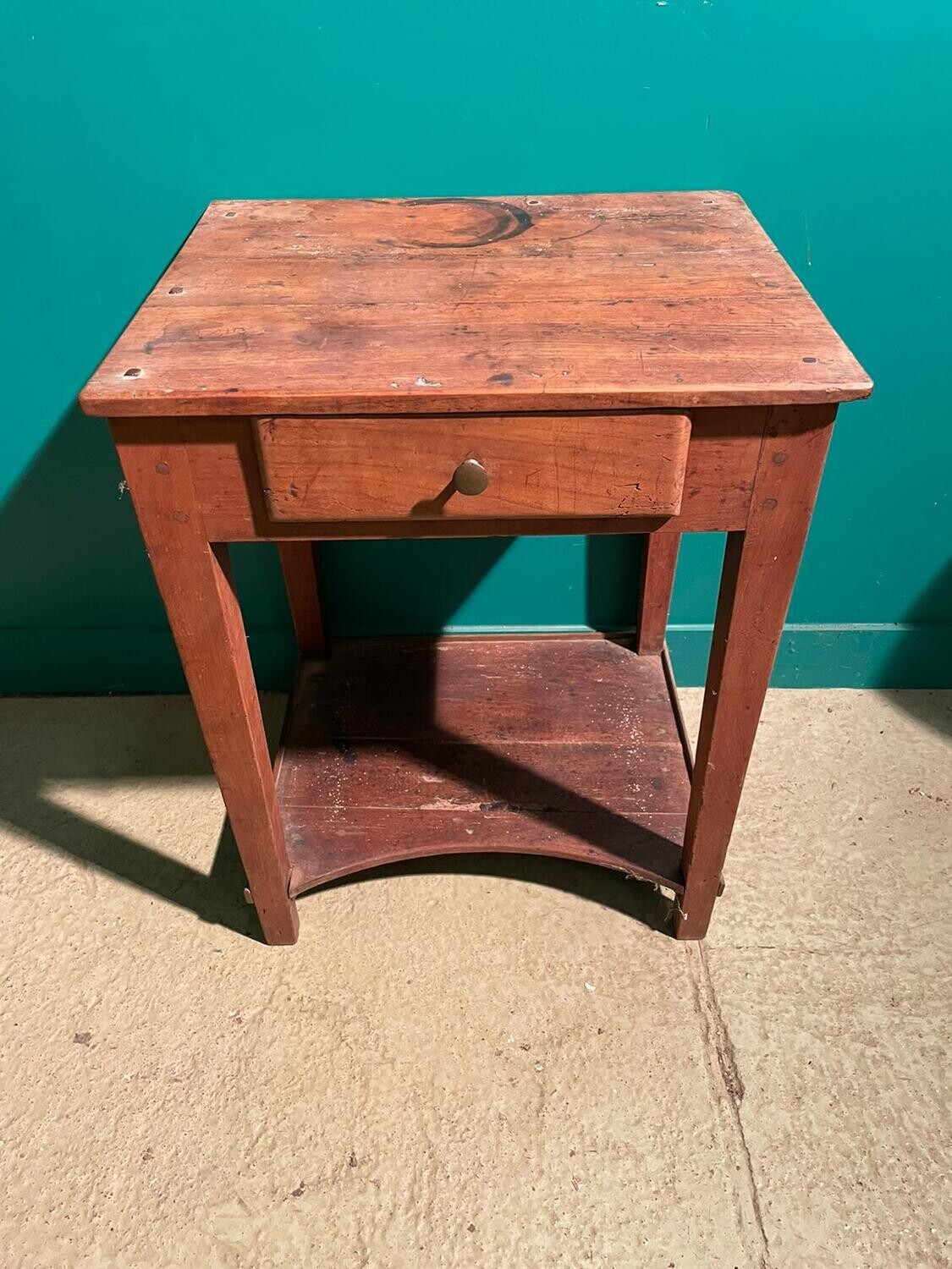 Table de chevet en bois avec un tiroir en ceinture - 60 x 48 x 40 cm