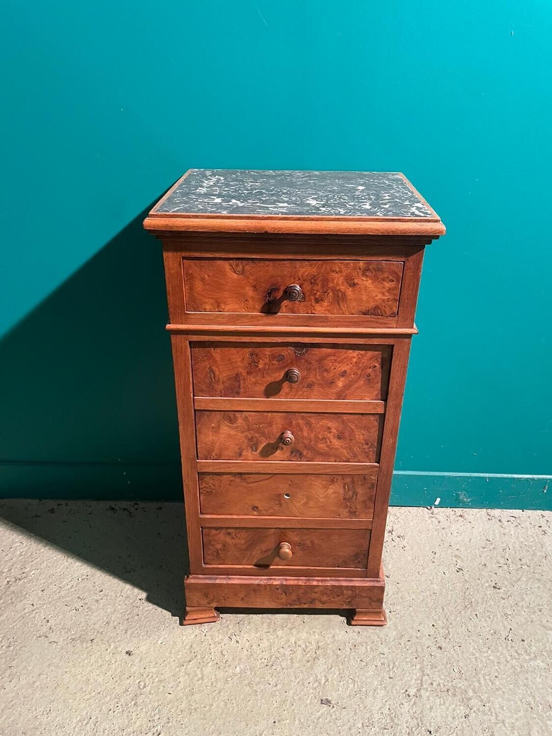 Chevet droit avec dessus marbre - 78 x 32 x 38 cm