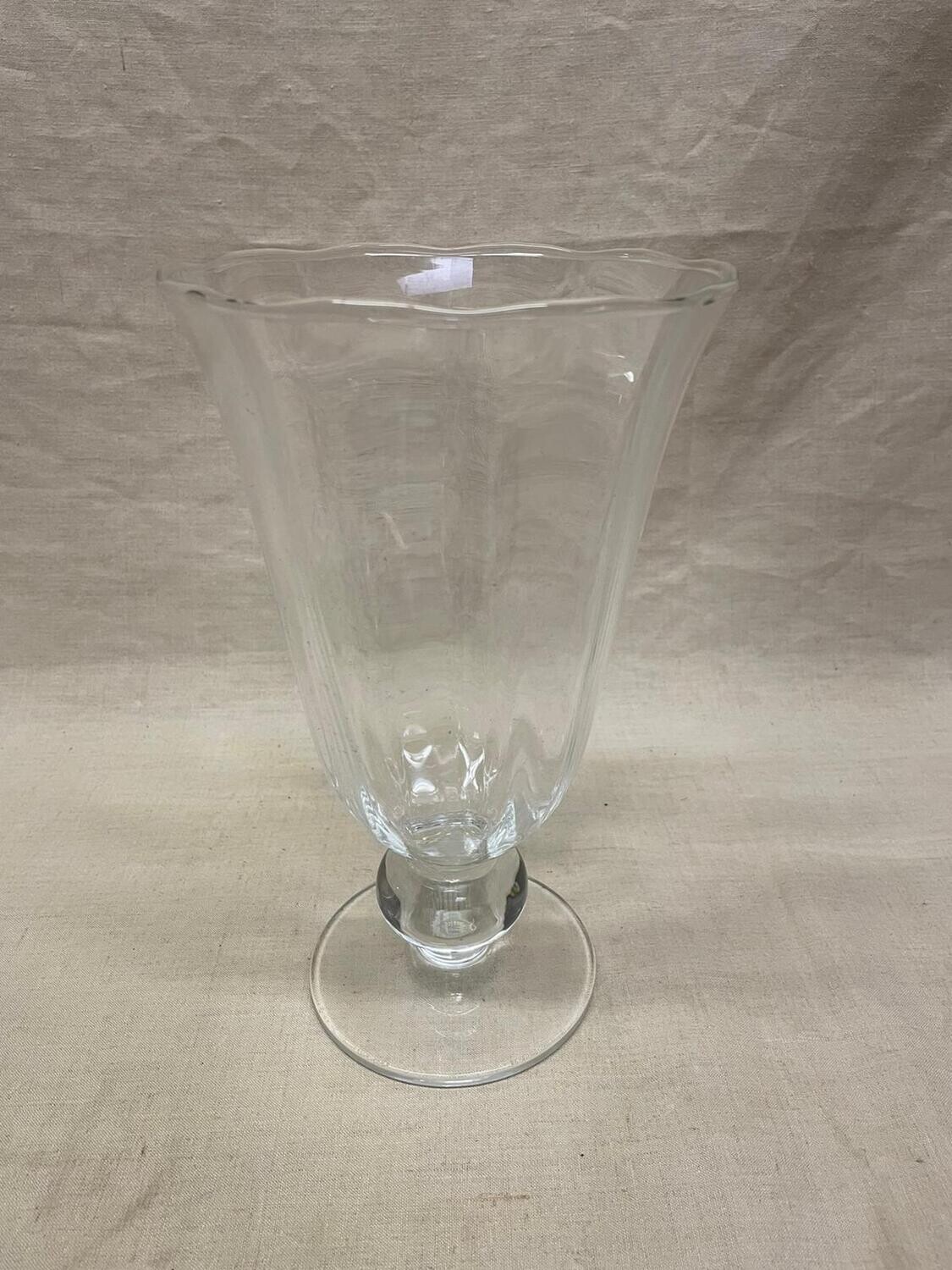 Vase en cristal sur pied avec mouvement - H 25 cm