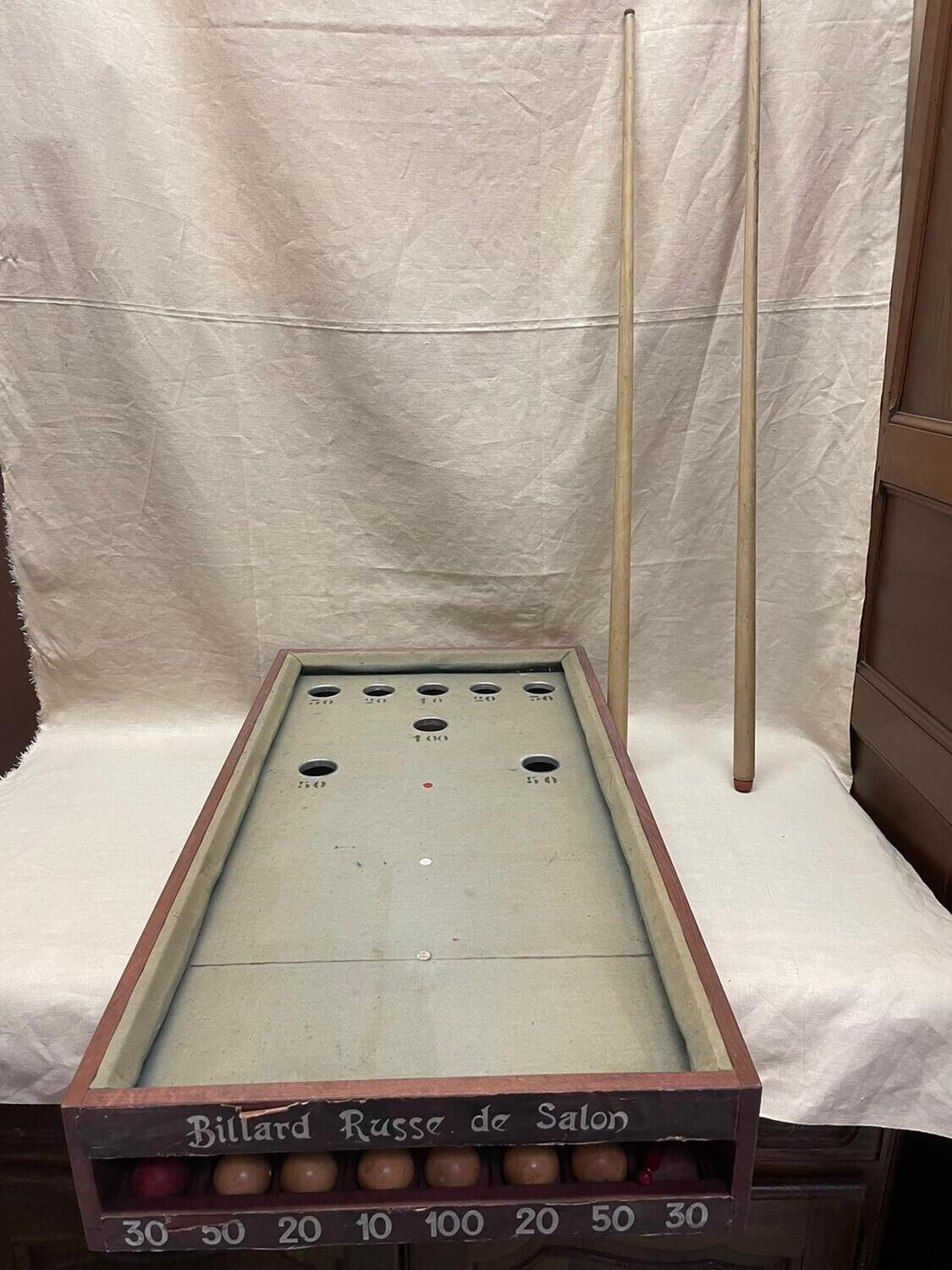 Billard russe de salon avec ses deux cannes - 42,5 x 80 cm