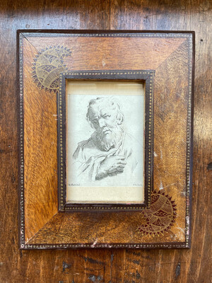 Cadre en bois représentant une gravure - 21 x 26,5 cm