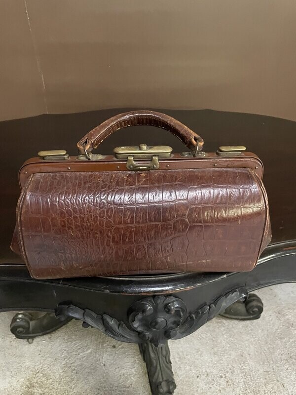 Sac en cuir de medecin - H 38 x 19 cm