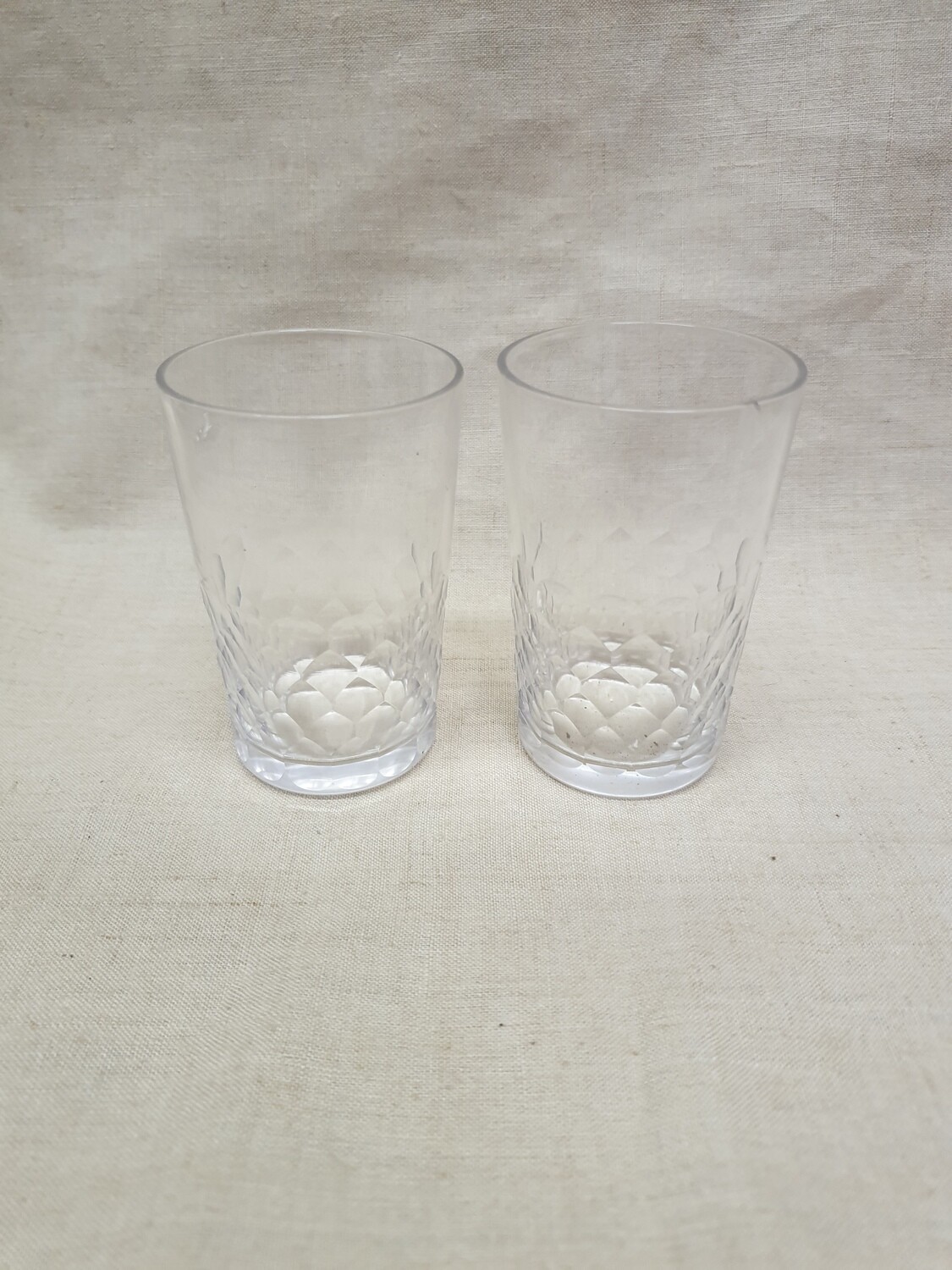 Deux verres en cristal