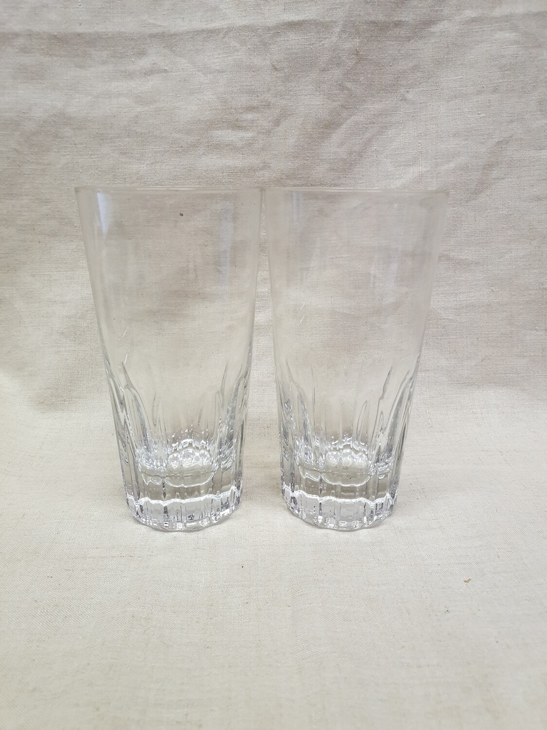 Deux grand verres à orangeade