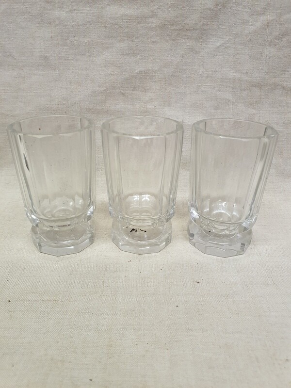 Trois verres