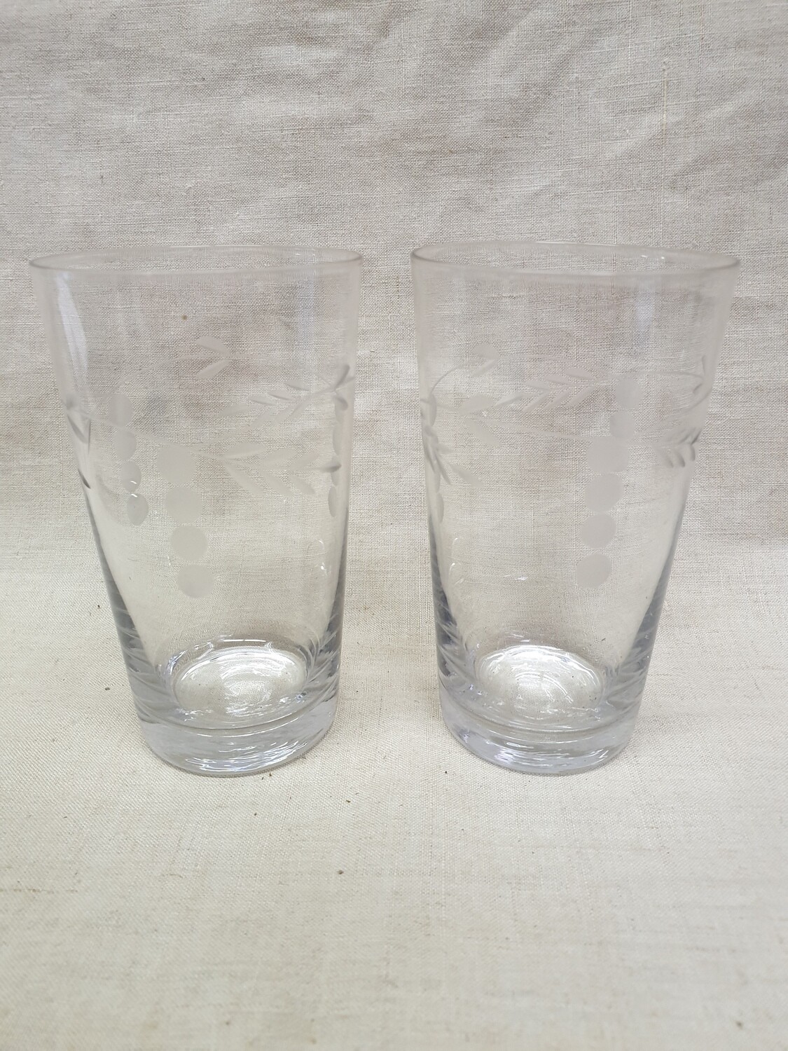 Ensemble de deux verre taillés