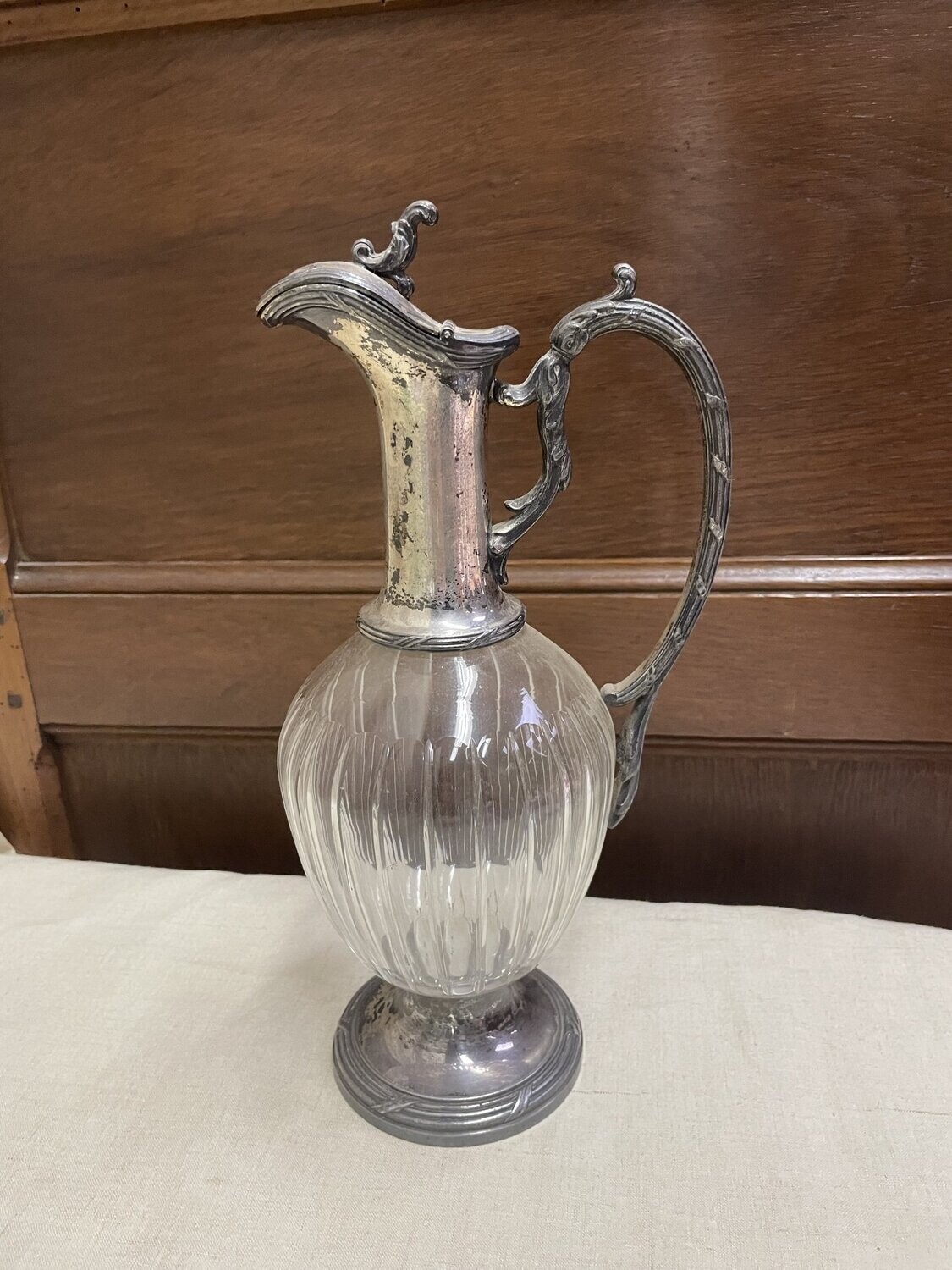 Aiguière en métal argenté - 28 cm