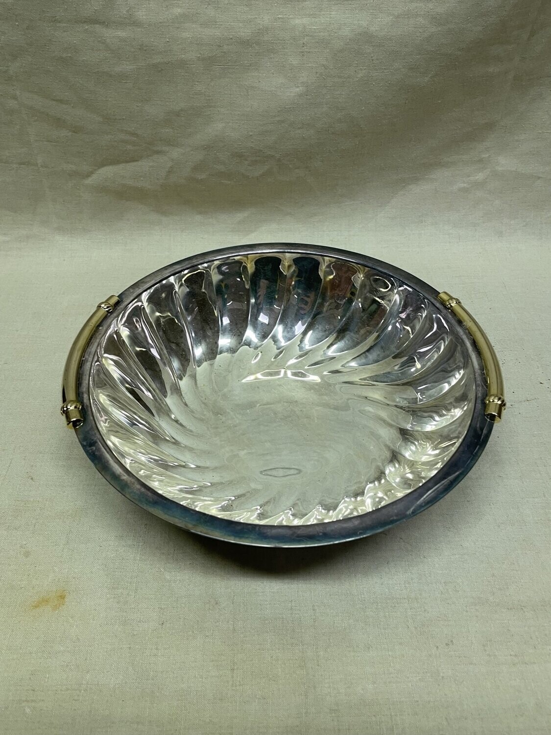 Coupe à fruit en métal argenté - 26 cm
