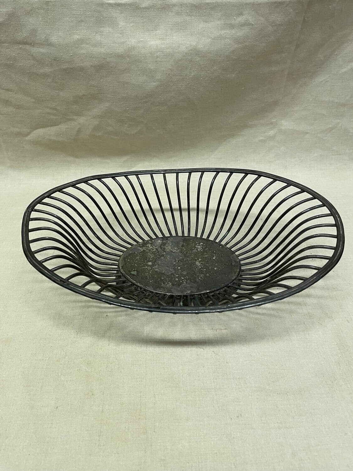 Corbeille à fruit en métal argenté - 30,5 x 21 cm