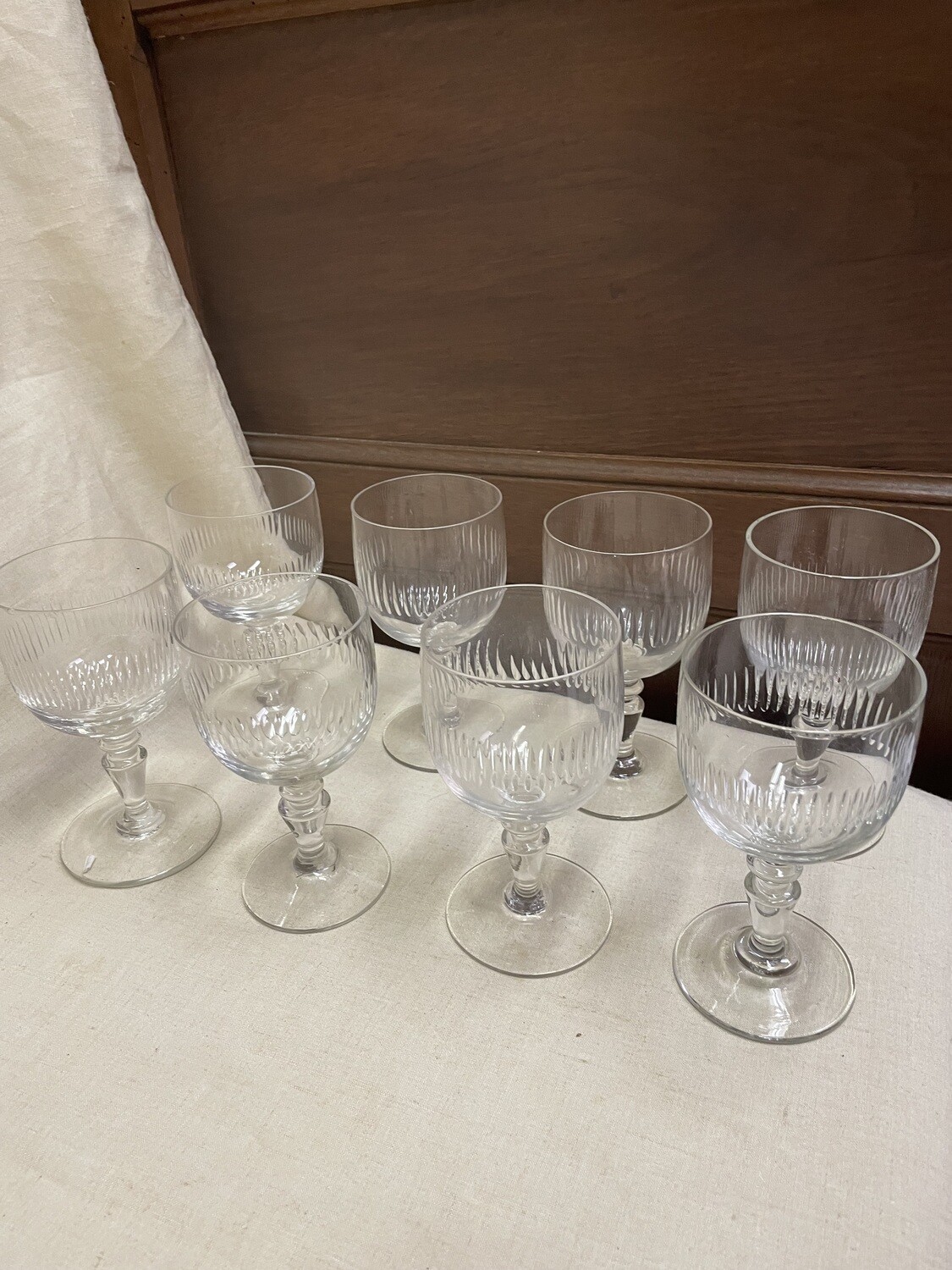 Ensemble de 8 verres à pied