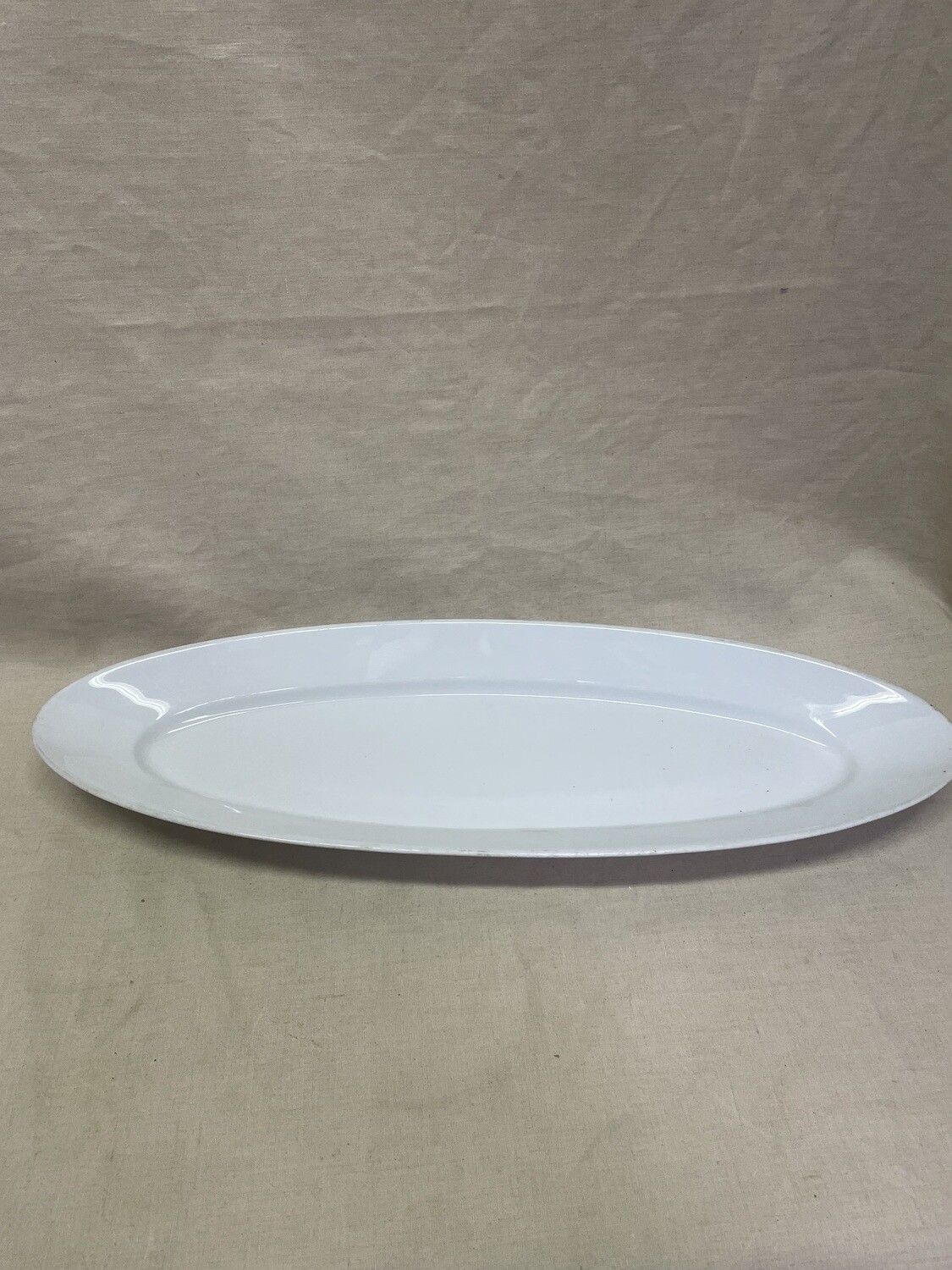 Plat en porcelaine blanche - 59 x 20,5 cm