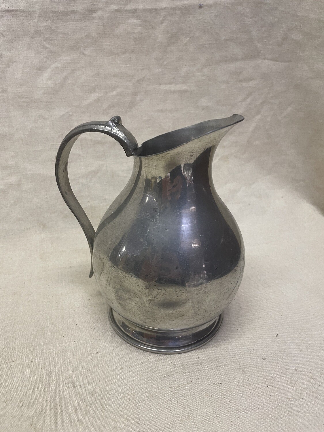 Pichet en étain - 17 cm