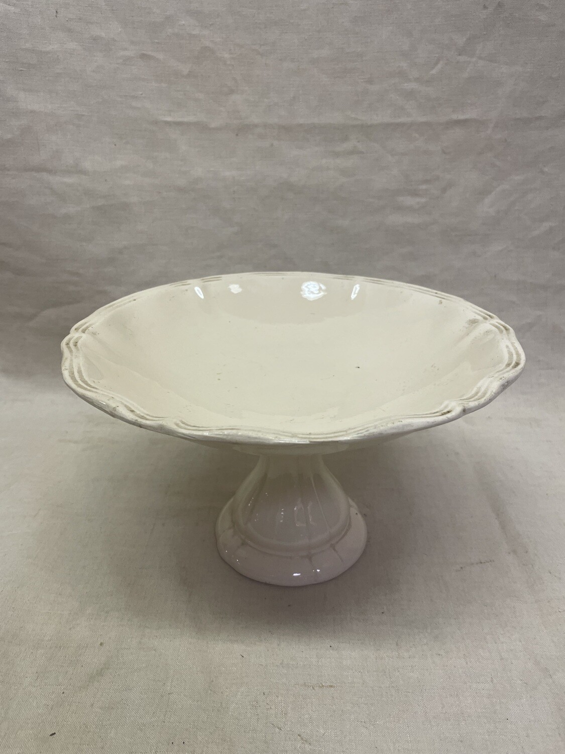 Coupe sur piédouche - D 24 cm x H 14 cm