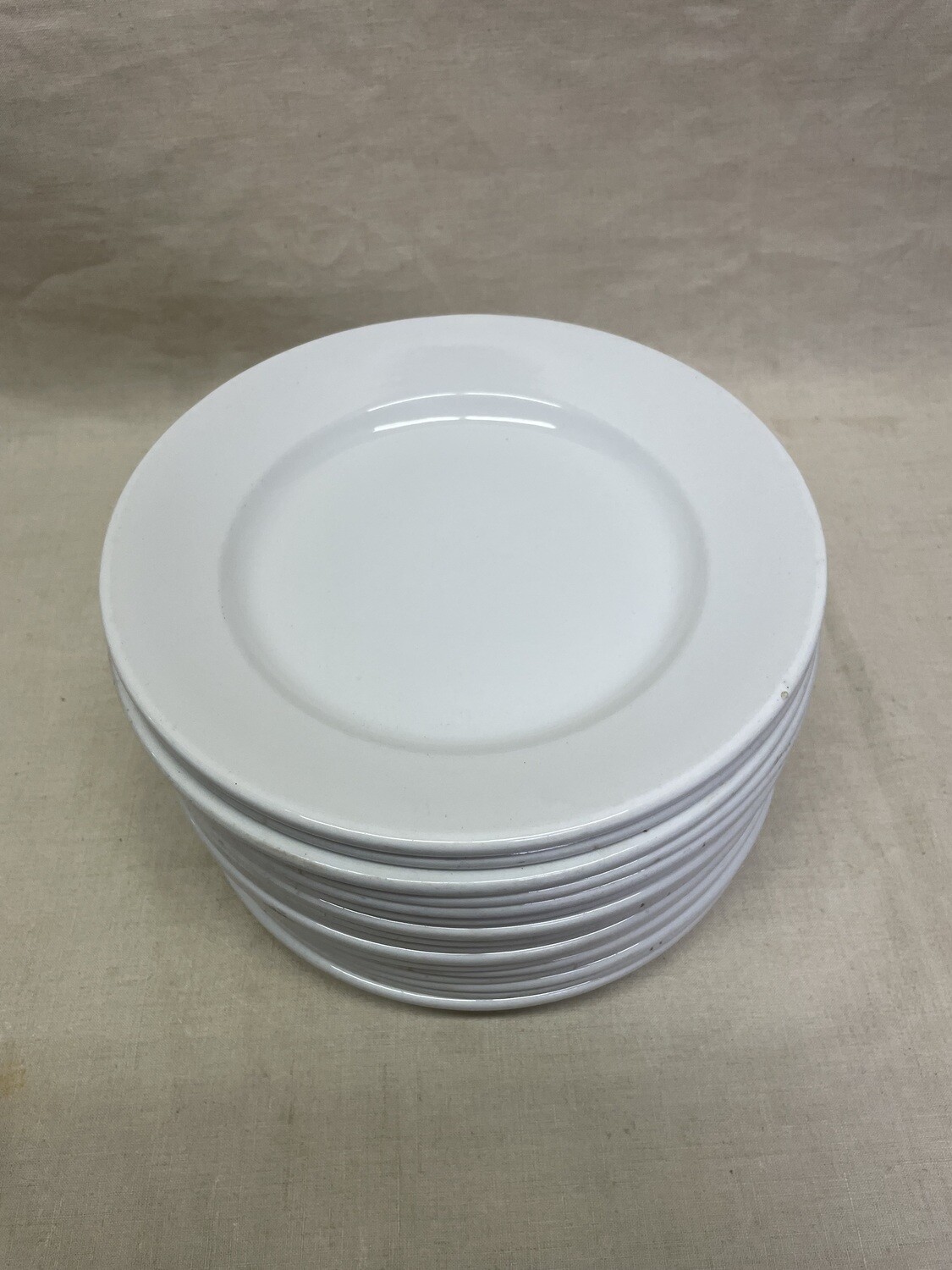 Ensemble de 16 assiettes en porcelaine blanche - 23 cm