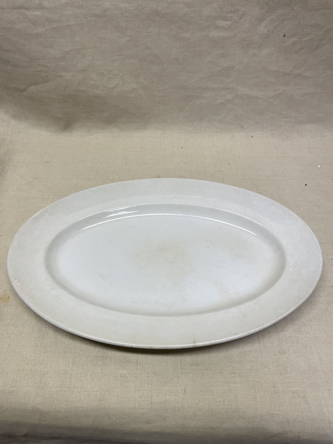 Plat oblong en porcelaine blanche Sarreguemines - 32,5 x 21 cm