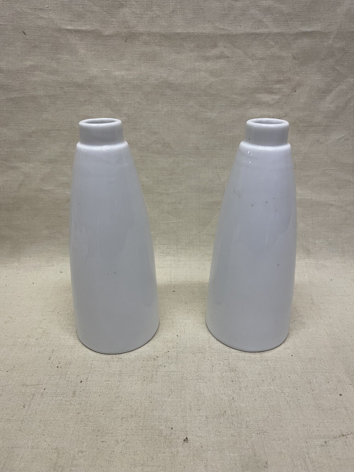 Carafes en porcelaine blanche - 17 cm