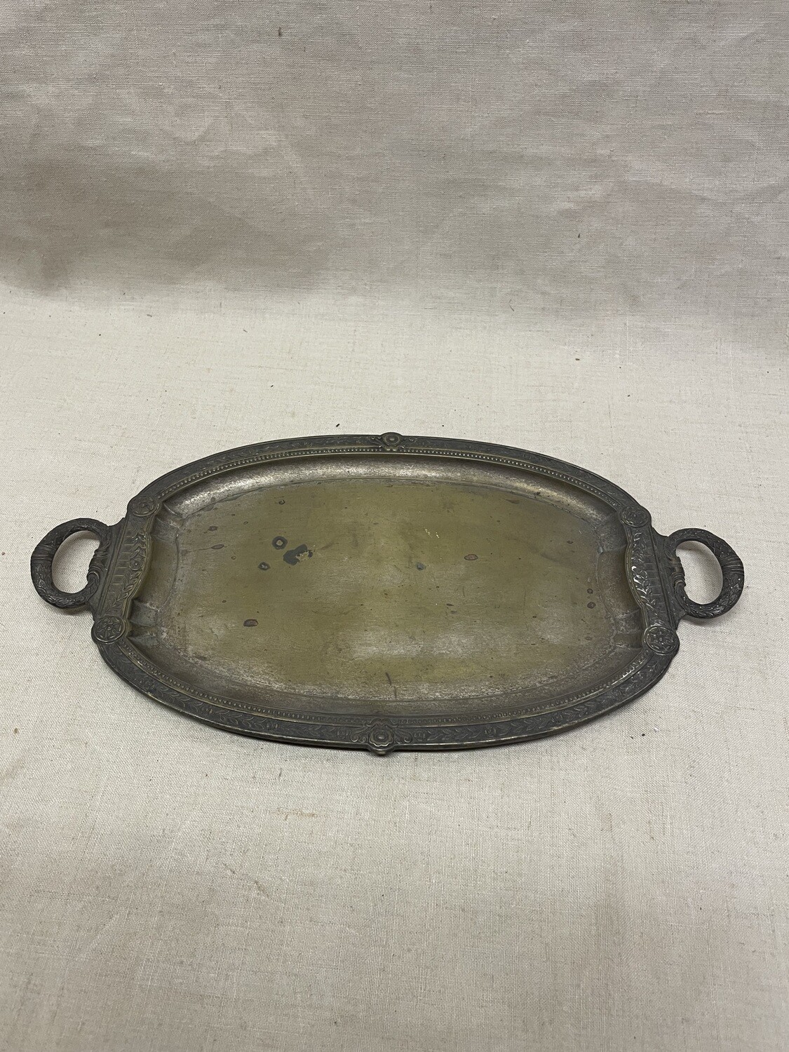 Petit plateau en métal - 30 x 16,5 cm
