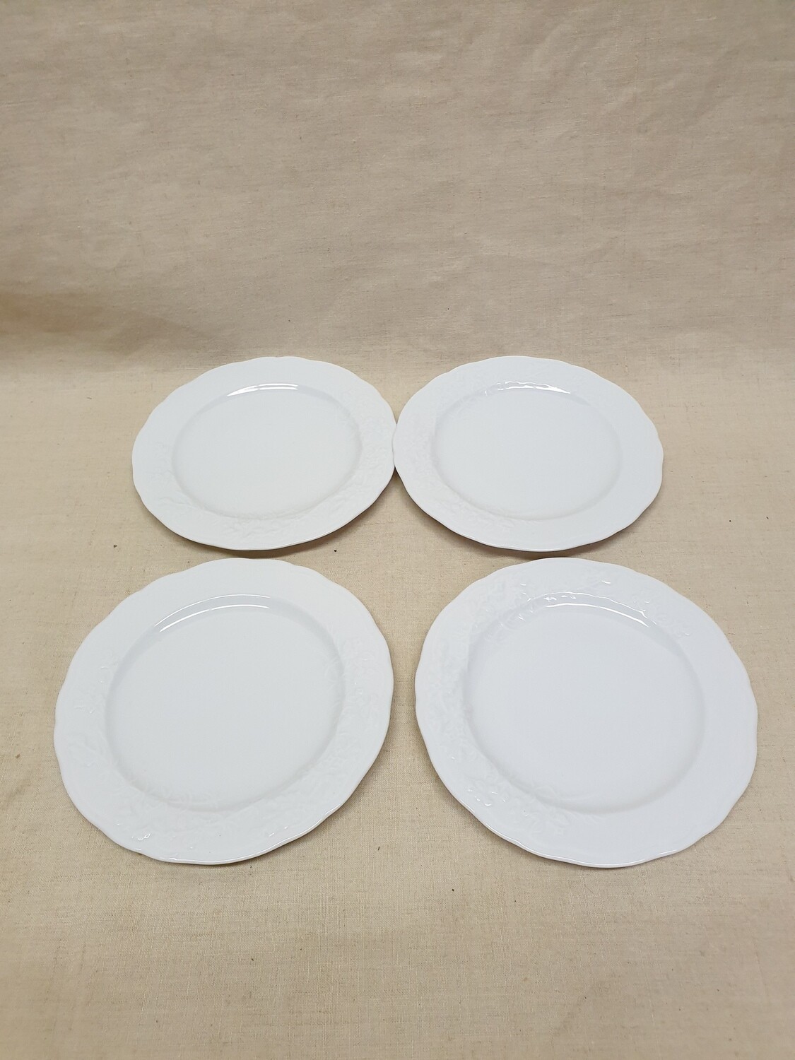 Ensemble de 4 assiettes à dessert en porcelaine de LIMOGES - DESHOULIERES - 15,5 cm
