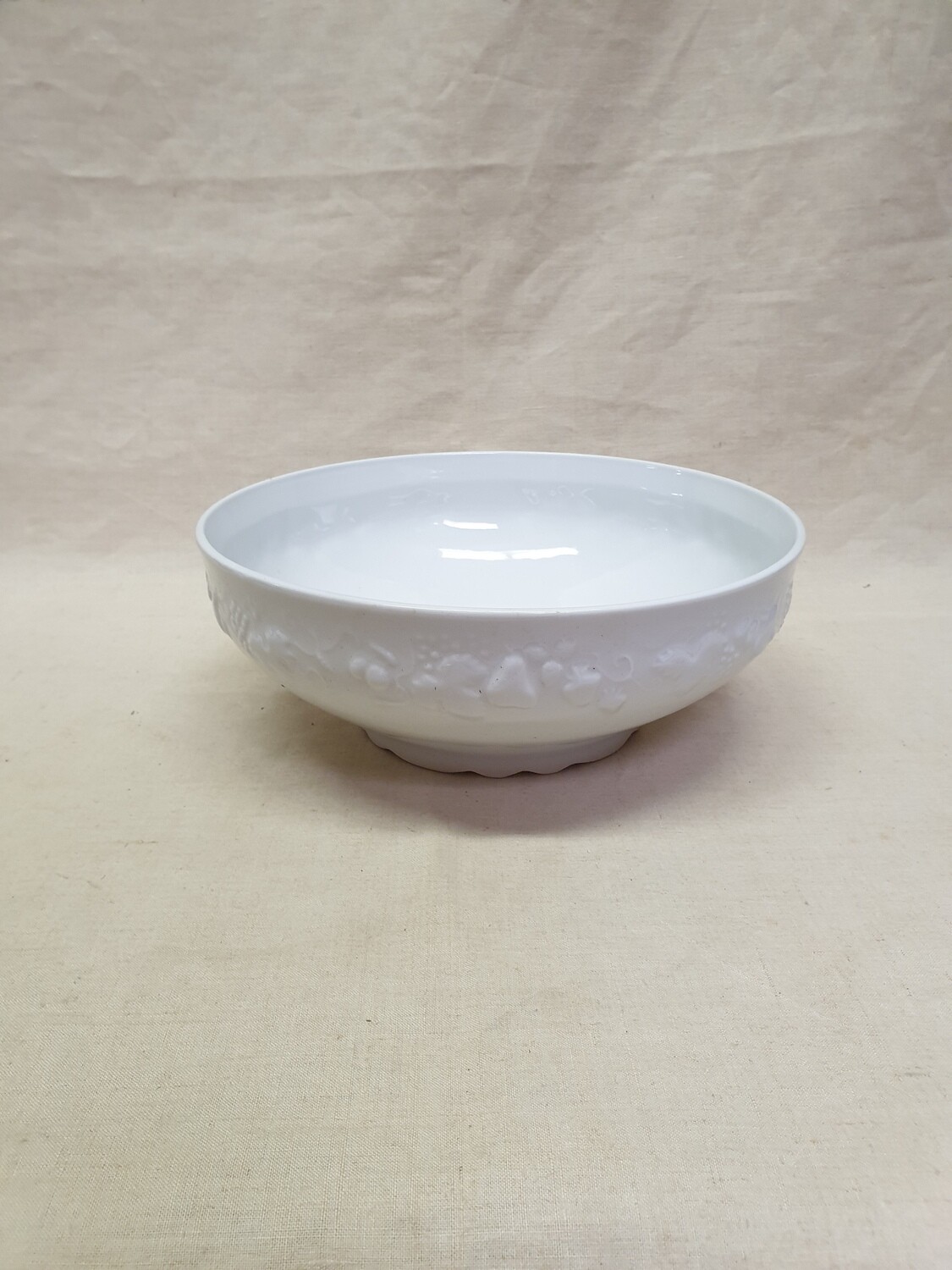Coupe à fruits ou saladier en porcelaine - D 24,5 cm