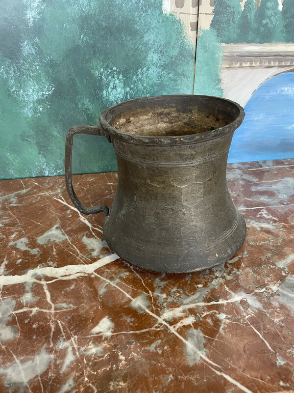 Pichet en métal  - H 16 cm - D 15 cm
