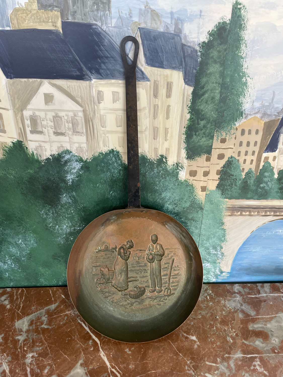 Poêle en cuivre avec motif au fond - D 25 cm
