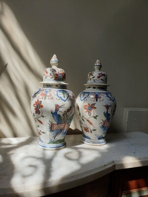 Paire de vases en porcelaine - H 39 cm