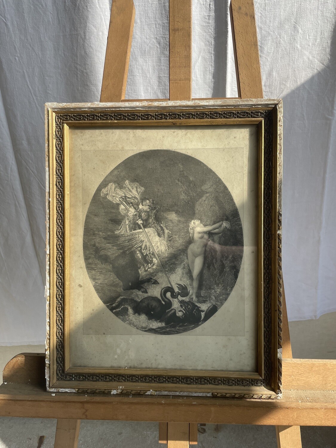 Gravure en noir et blanc représentant un homme qui tue un dragon -47 x 38,5 cm