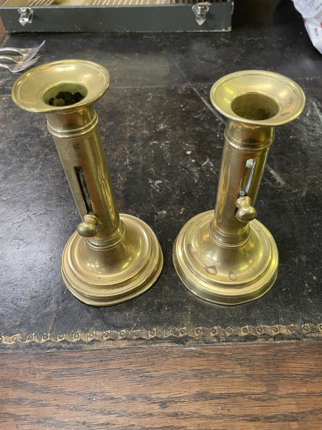 Paire de bougeoirs en laiton - H 16 cm
