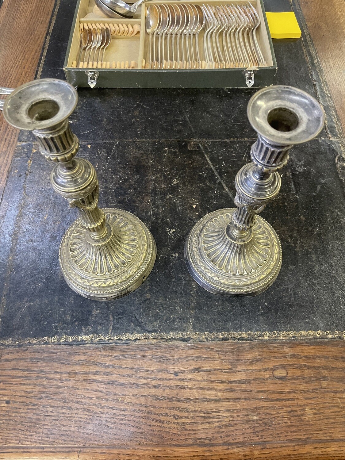 Paire de bougeoirs - 27,5 cm