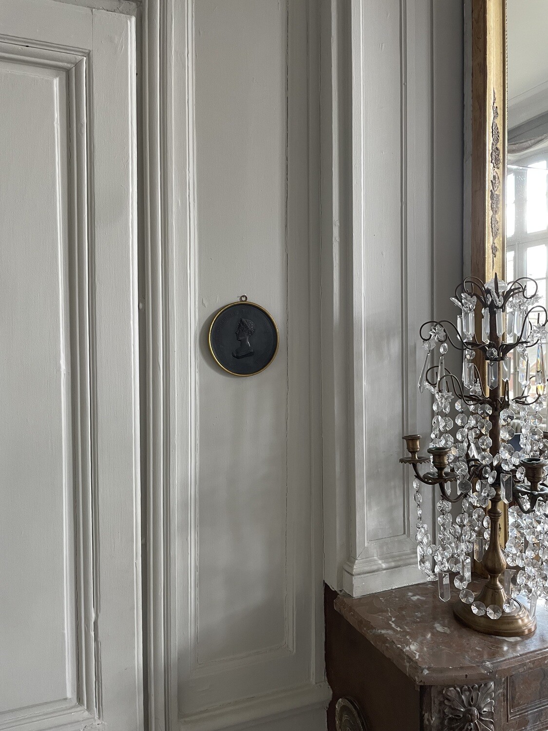 Plaque représentant la duchesse de Berry - 15 cm