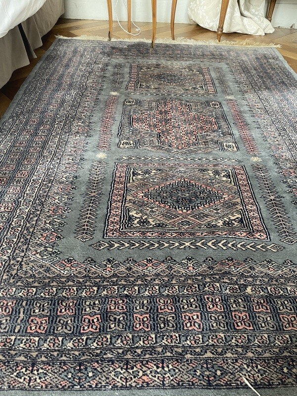 Tapis fond bleu - 180 x 128 cm