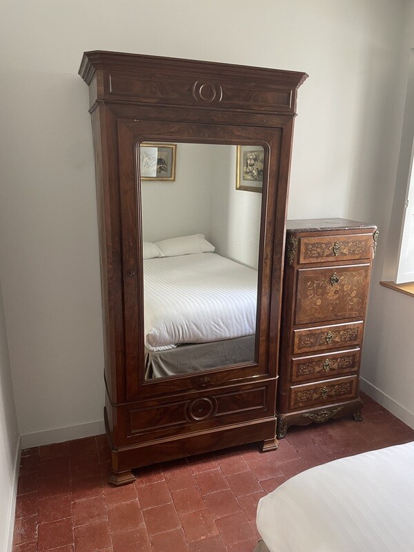 Armoire avec miroir, une porte - 210 x 106 x 48