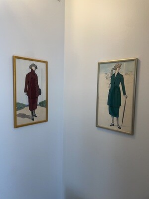 Ensemble de trois gravures représentant des femmes - 28 x 49 cm