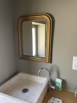 Miroir en stuc doré - 50,5 x 63 cm