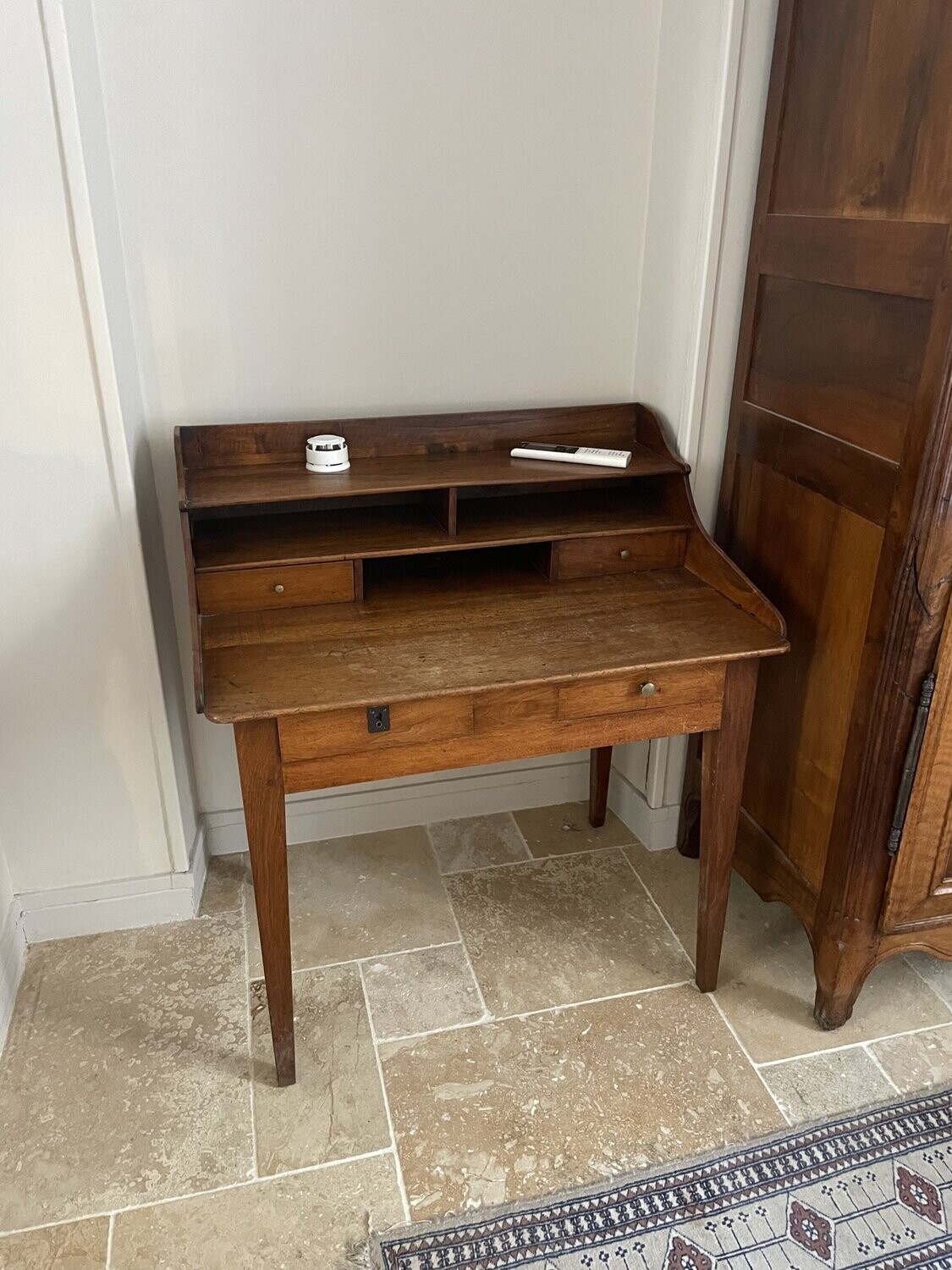 Bureau à gradins avec tiroirs - H 97 x P 65 x L 90 cm