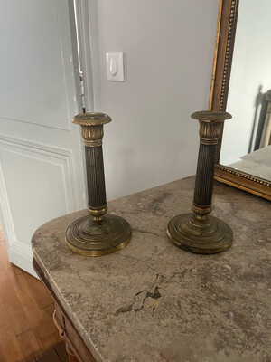 Paire de bougeoirs en bronze époque Restauration- 20 cm