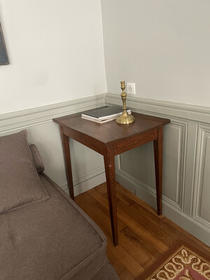 Table d'appoint en bois - H 74 x 69,5 x 50,5 cm