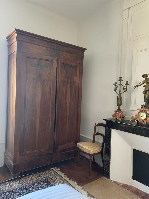 Armoire deux portes - 230 x 130 x 55 cm