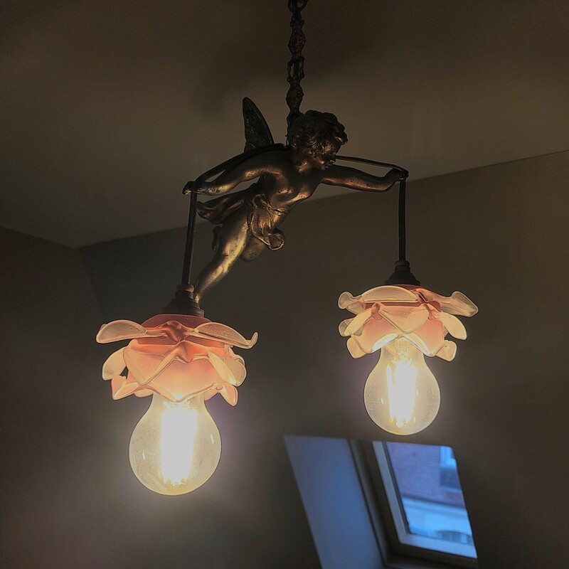 Magnifique lustre ange 52 x 29cm