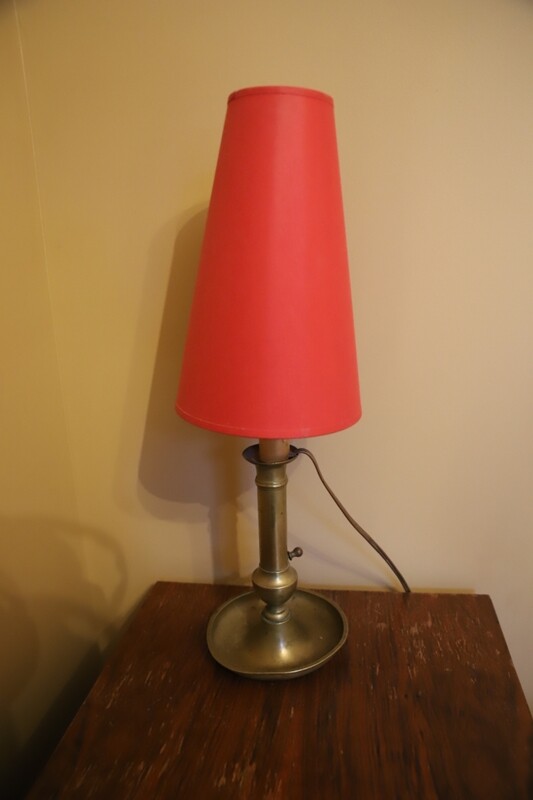 Elégante paire de bougeoirs montés en lampe rouge et jaune 50 x 14cm