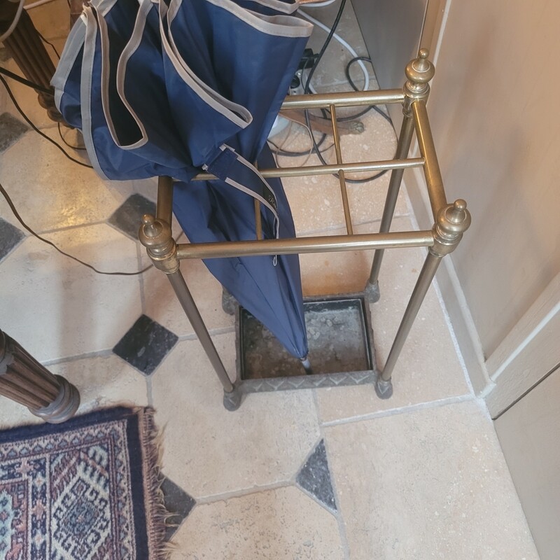 Porte parapluie 6 compartiments 64x30x20