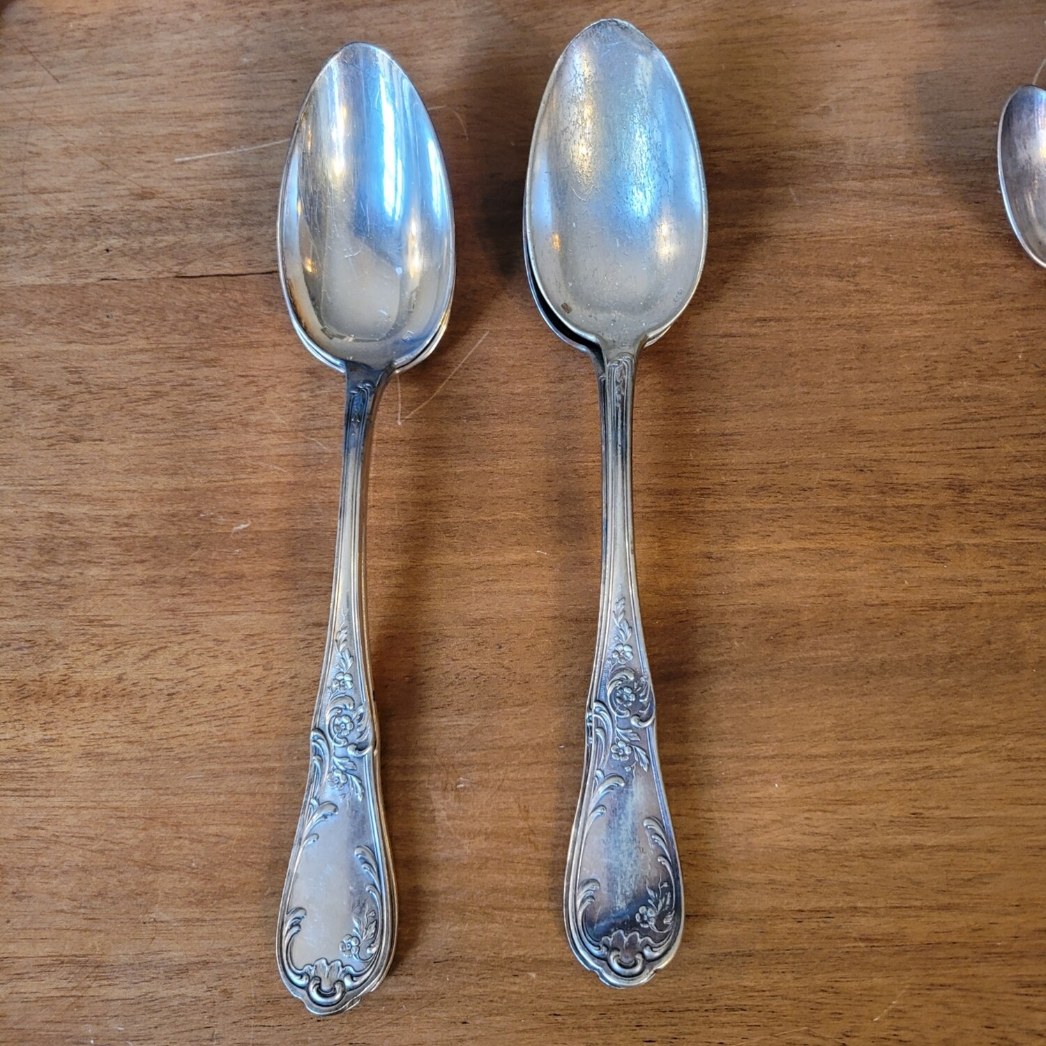 lot de 4 grandes cuillères en métal argenté