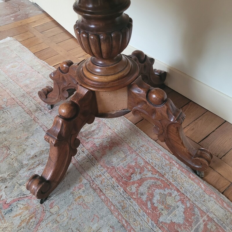 Guéridon violonné -  69 x 69 x 110 cm